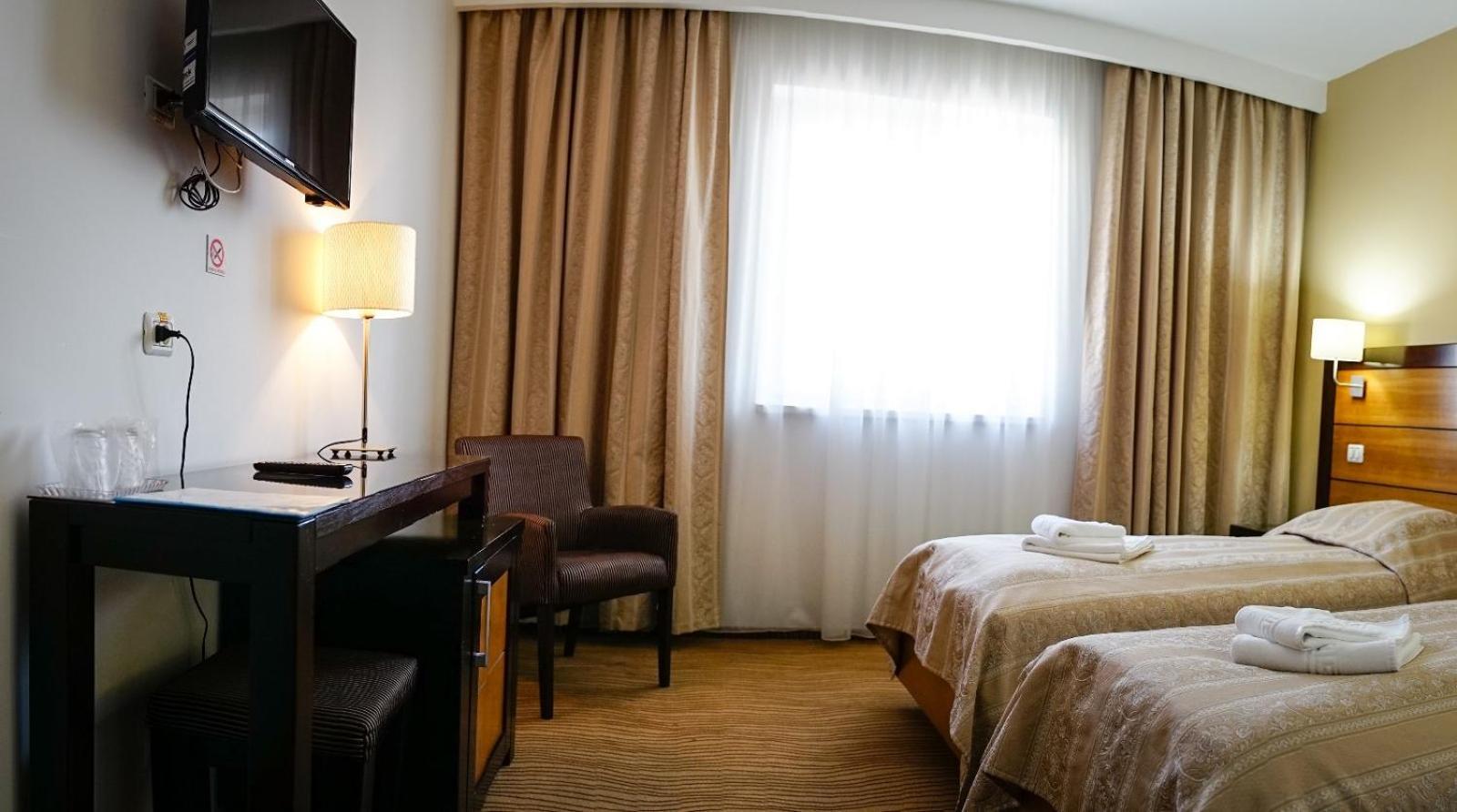 Hotel Criss Βουκουρέστι Εξωτερικό φωτογραφία