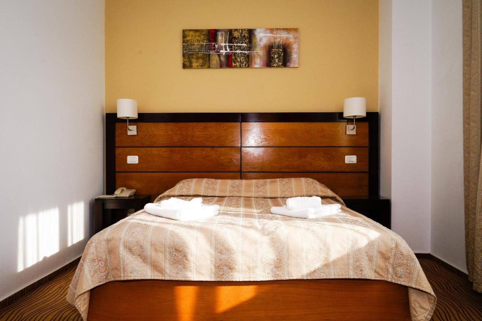 Hotel Criss Βουκουρέστι Εξωτερικό φωτογραφία