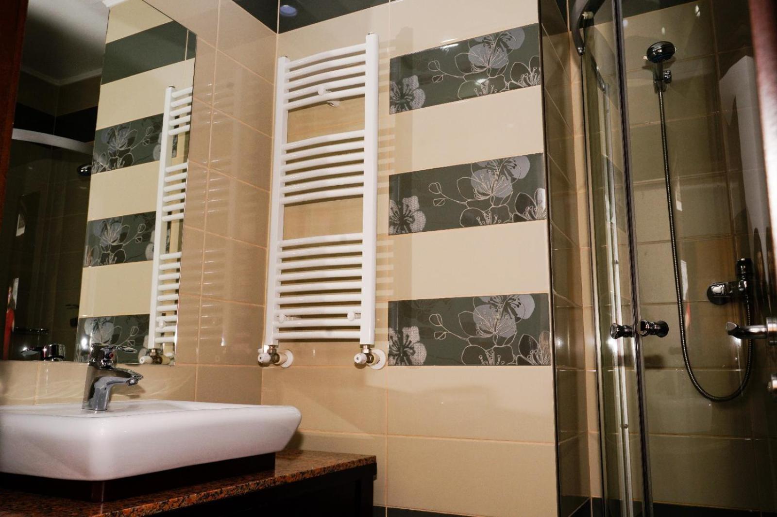 Hotel Criss Βουκουρέστι Εξωτερικό φωτογραφία